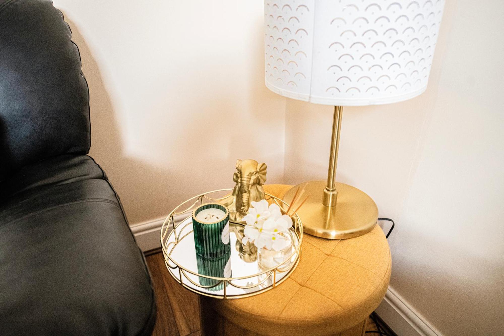 Charming 2-Bedroom Flat In Shepherd'S Bush, Near Hammersmith ロンドン エクステリア 写真