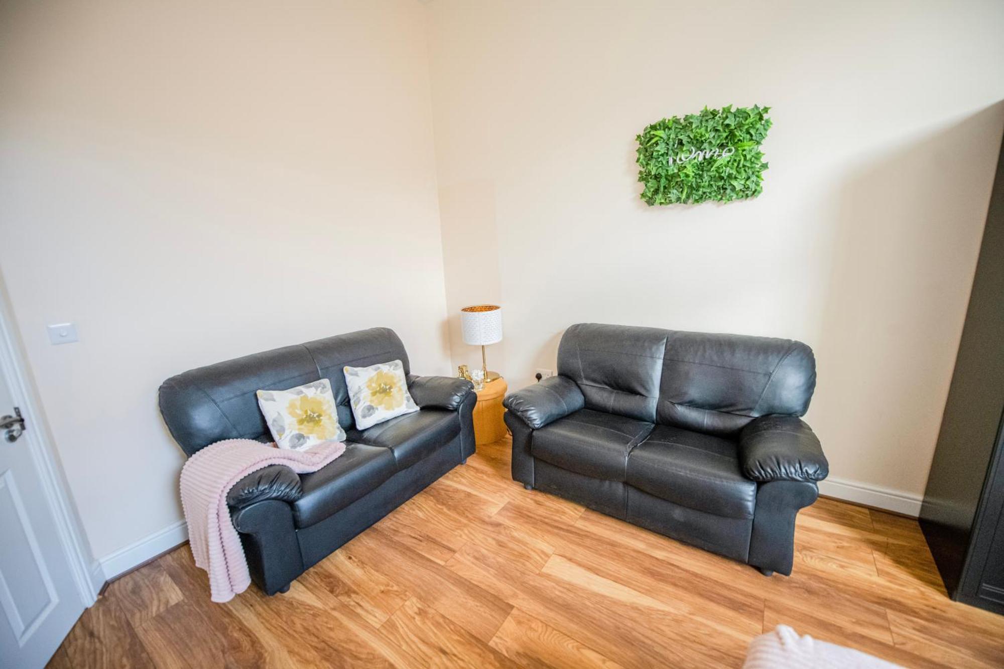 Charming 2-Bedroom Flat In Shepherd'S Bush, Near Hammersmith ロンドン エクステリア 写真