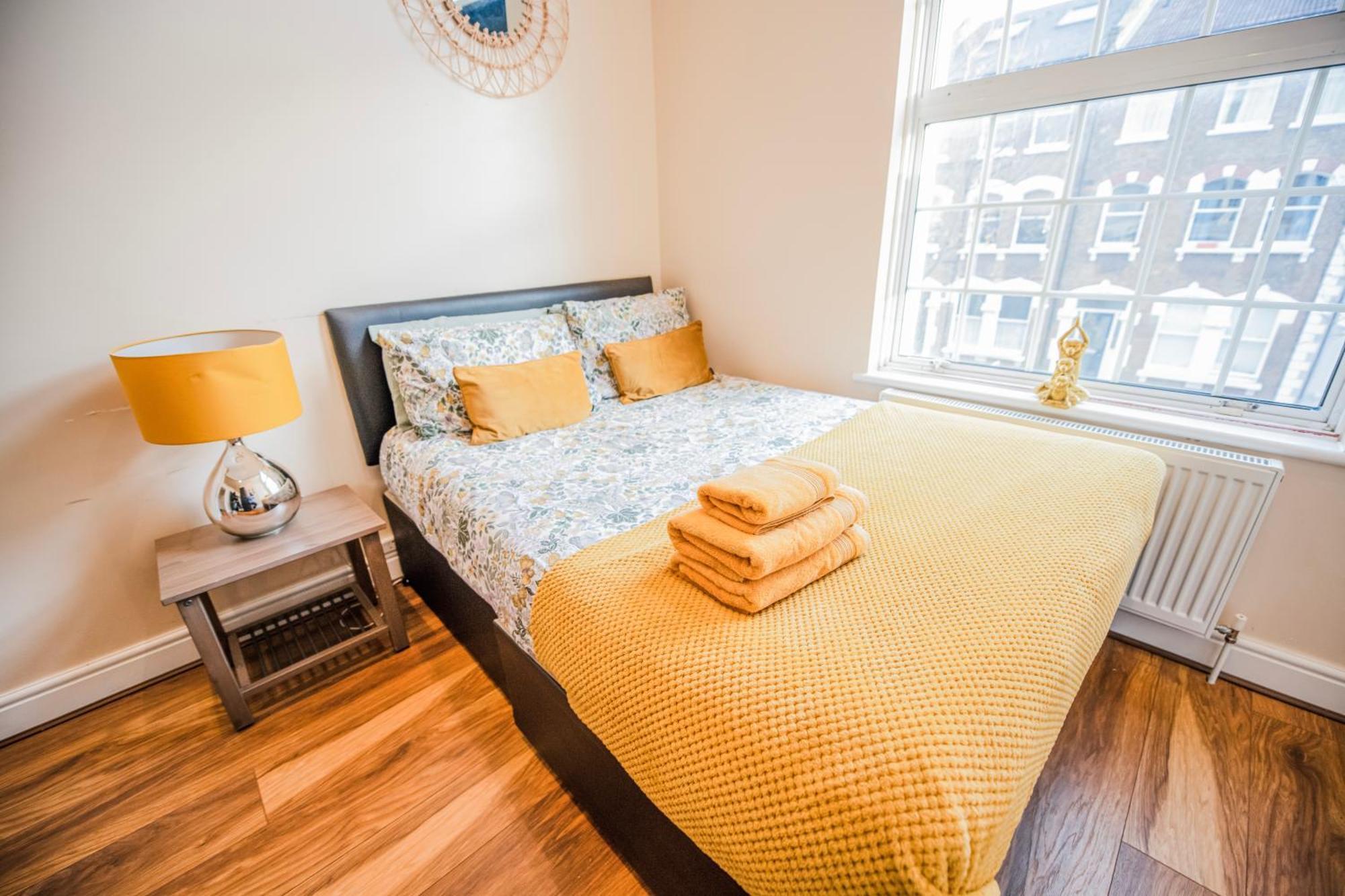 Charming 2-Bedroom Flat In Shepherd'S Bush, Near Hammersmith ロンドン エクステリア 写真