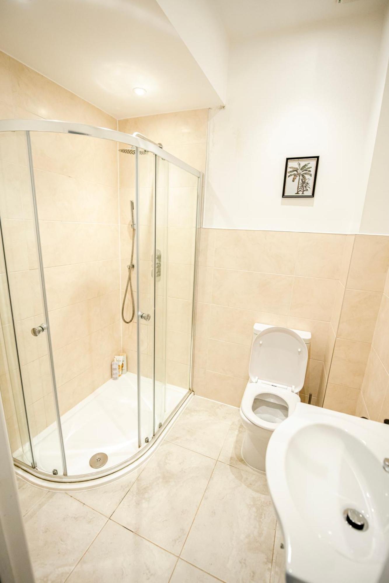 Charming 2-Bedroom Flat In Shepherd'S Bush, Near Hammersmith ロンドン エクステリア 写真