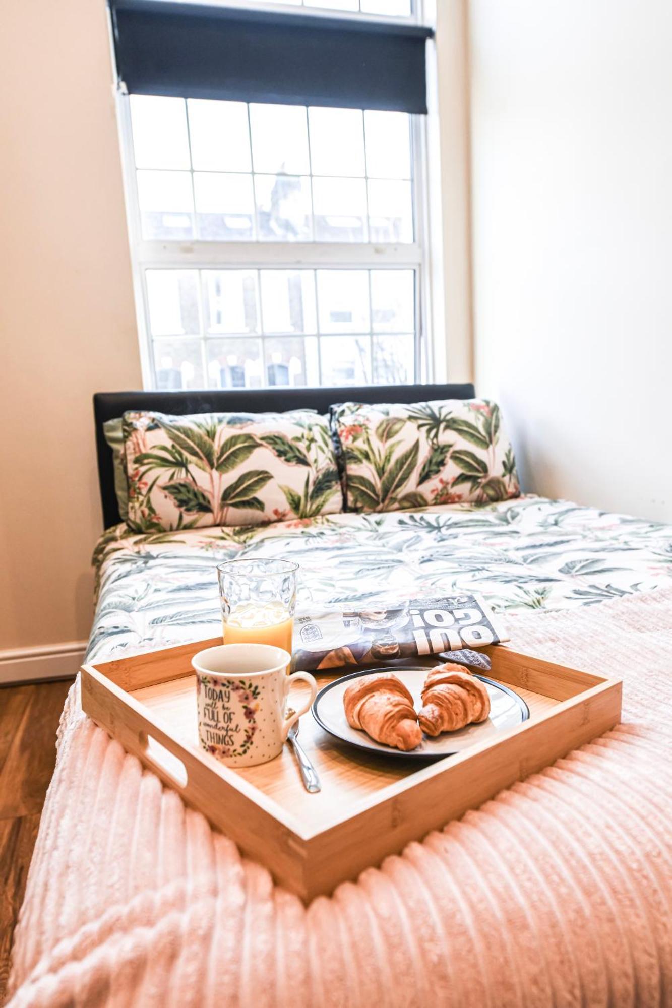 Charming 2-Bedroom Flat In Shepherd'S Bush, Near Hammersmith ロンドン エクステリア 写真