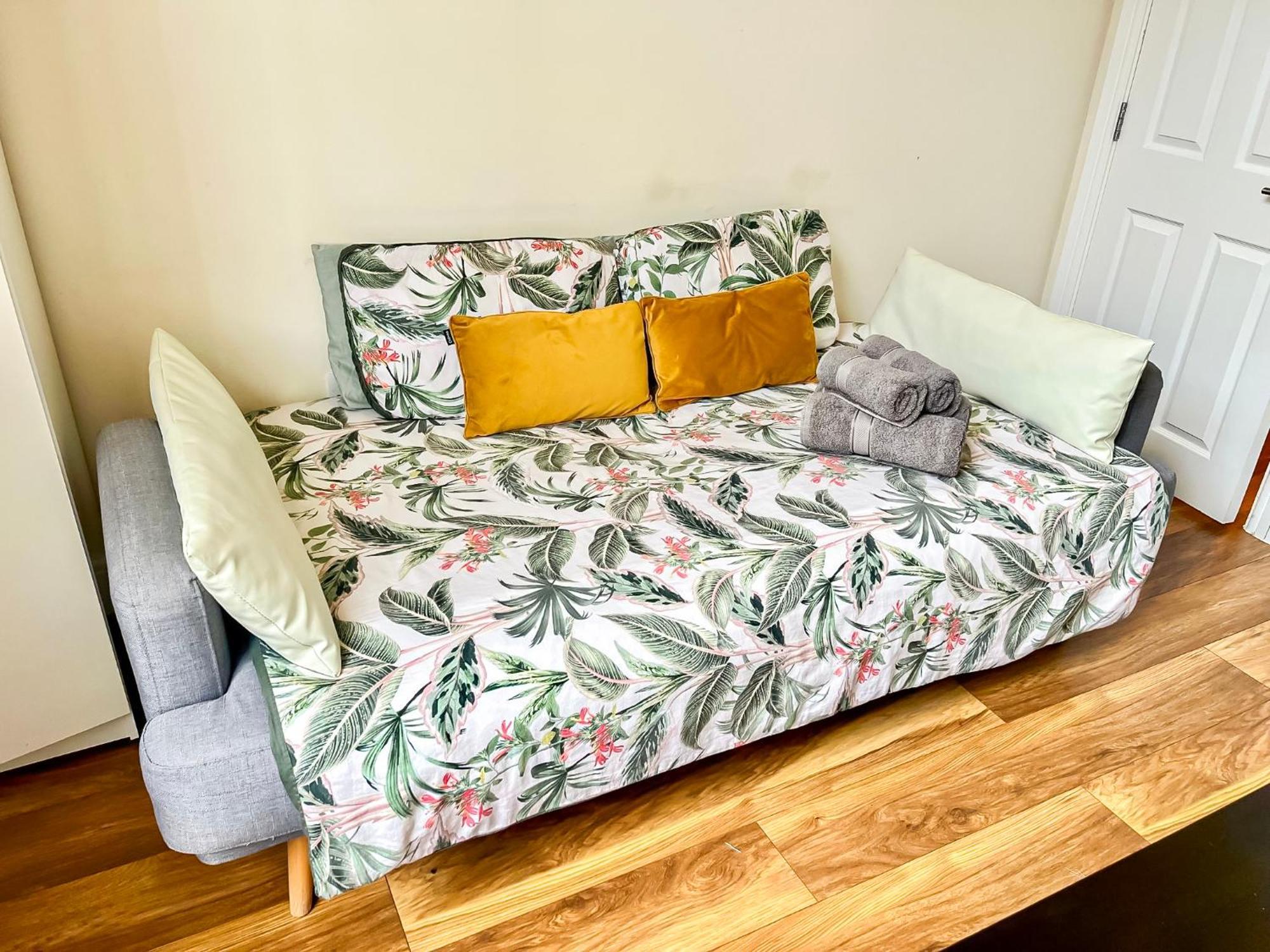 Charming 2-Bedroom Flat In Shepherd'S Bush, Near Hammersmith ロンドン エクステリア 写真