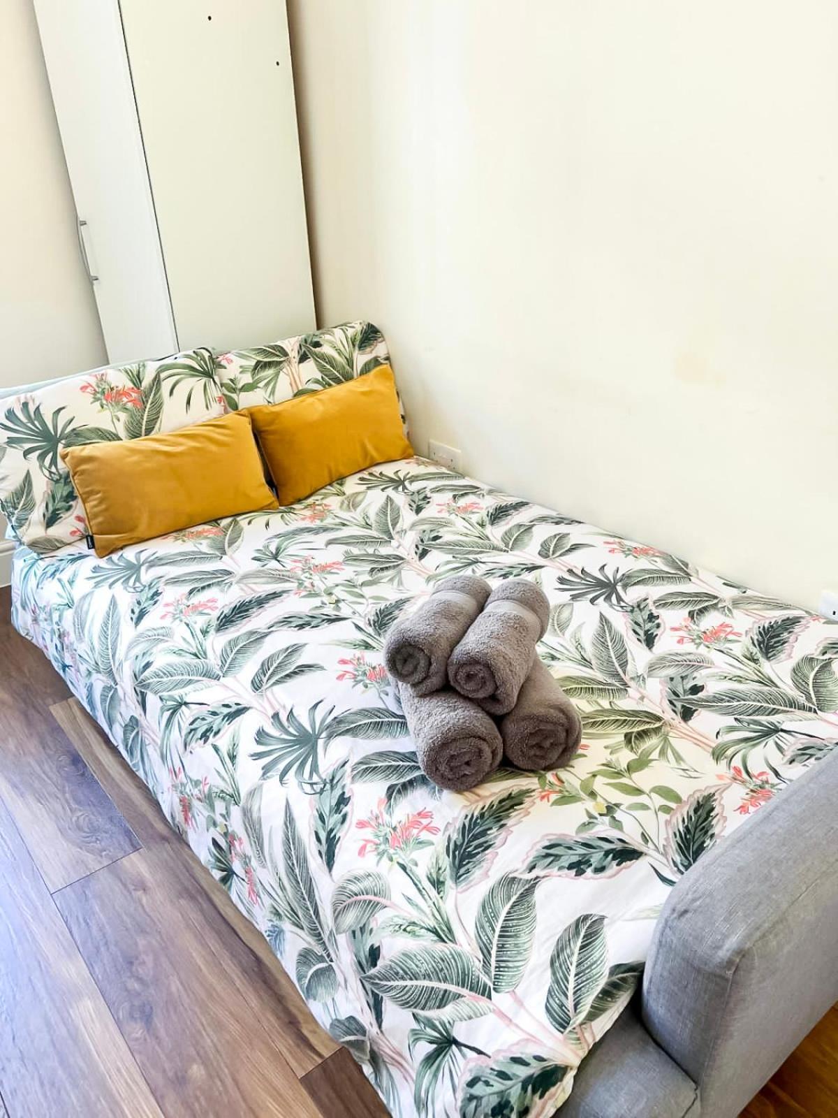Charming 2-Bedroom Flat In Shepherd'S Bush, Near Hammersmith ロンドン エクステリア 写真