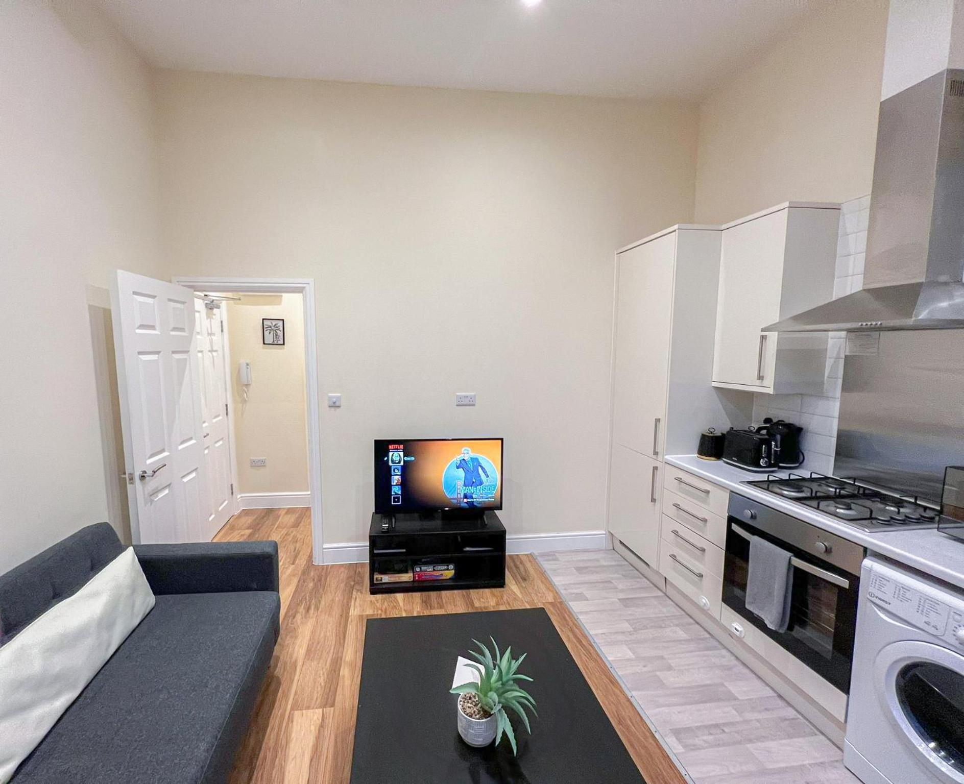 Charming 2-Bedroom Flat In Shepherd'S Bush, Near Hammersmith ロンドン エクステリア 写真