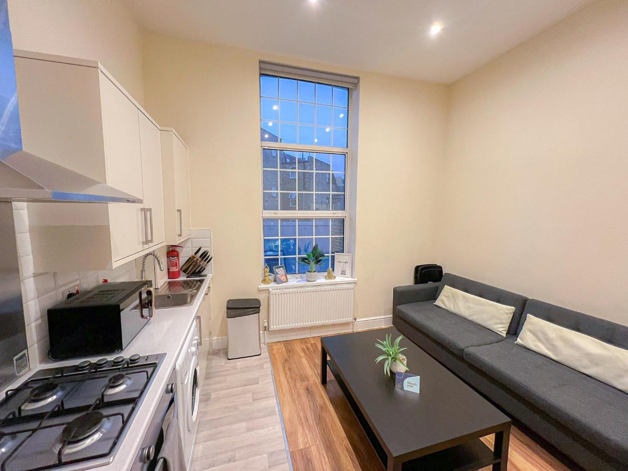 Charming 2-Bedroom Flat In Shepherd'S Bush, Near Hammersmith ロンドン エクステリア 写真